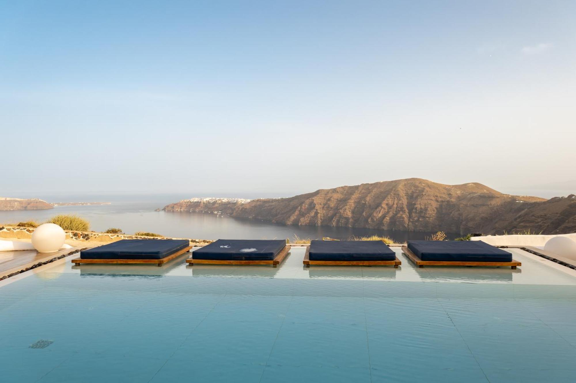 Amaze Suites Imerovigli  Exterior photo